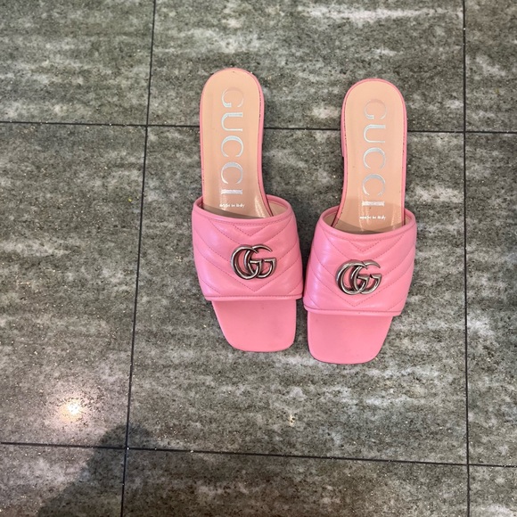 Authentic Pastel Pink Gucci Sandals - Picture 3 of 4